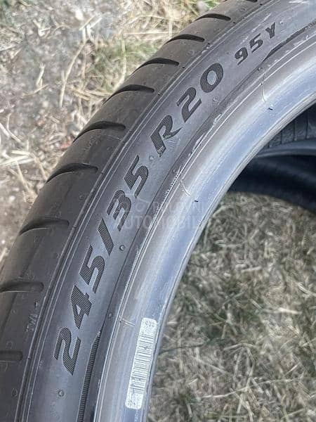 Pirelli 245/35 R20 Letnja
