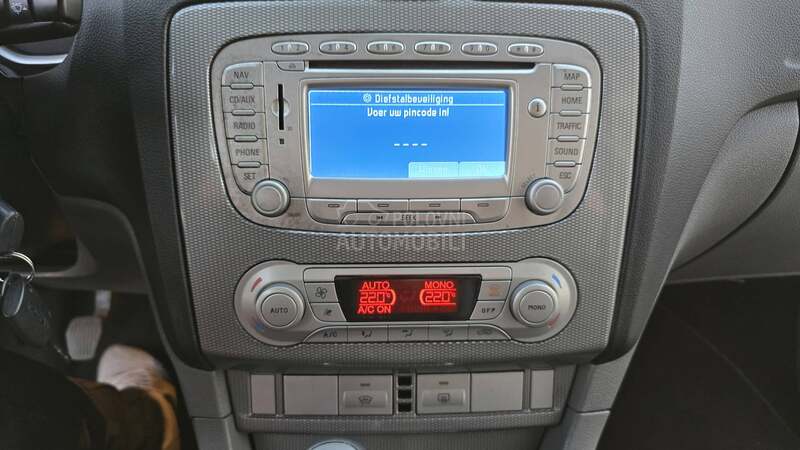 Ford Focus 1.8 B  Ful