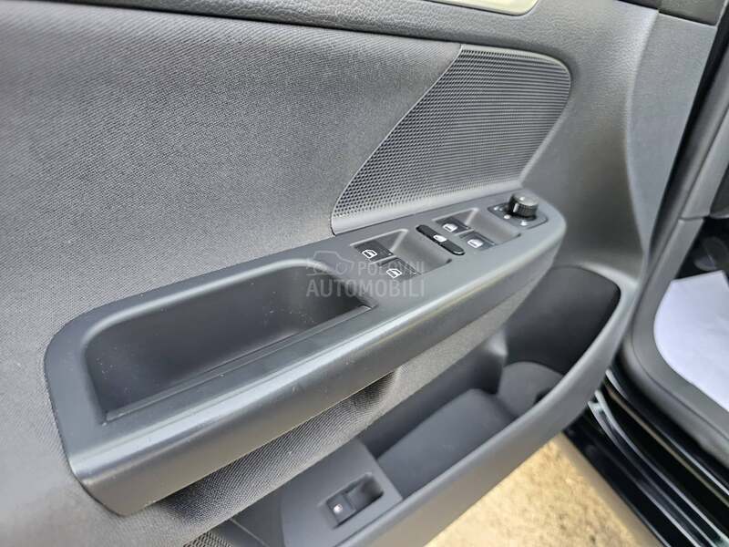 Volkswagen Golf 5 1.4 RABBIT LEEP