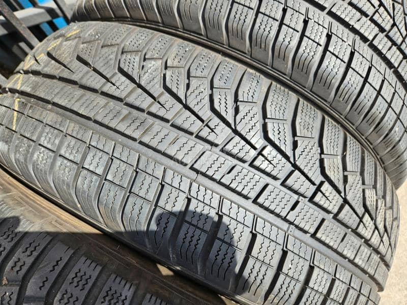 Hankook 215/65 R17 Sve sezone