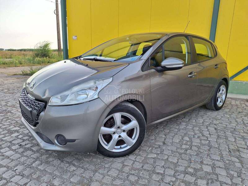 Peugeot 208 TO.P