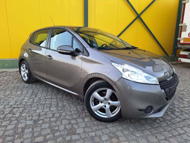 Peugeot 208 TO.P