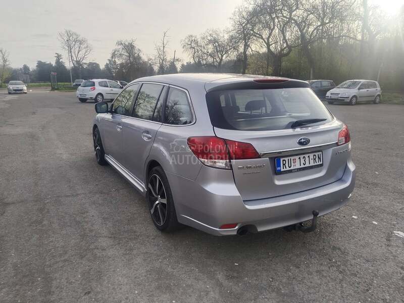 Subaru Legacy 2.0 AWD