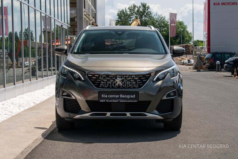 Peugeot 5008 1.5 HDI ALLURE A/T
