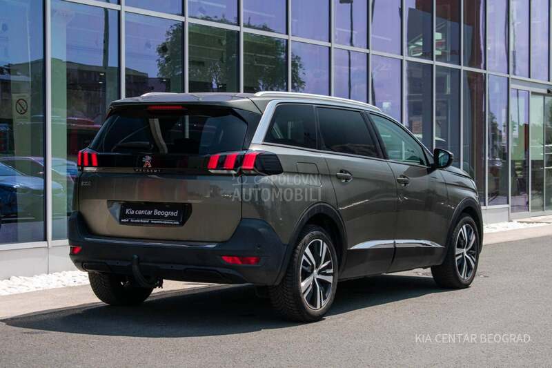 Peugeot 5008 1.5 HDI ALLURE A/T