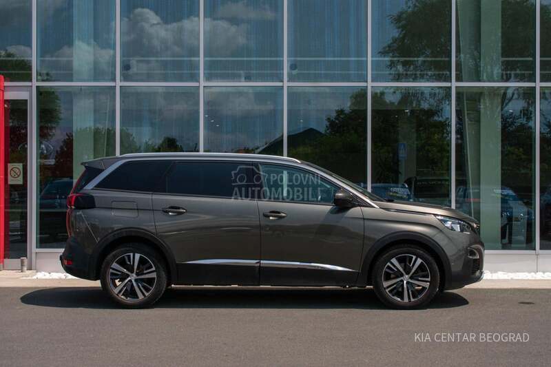 Peugeot 5008 1.5 HDI ALLURE A/T