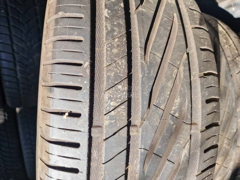Uniroyal 235/55 R19 Letnja