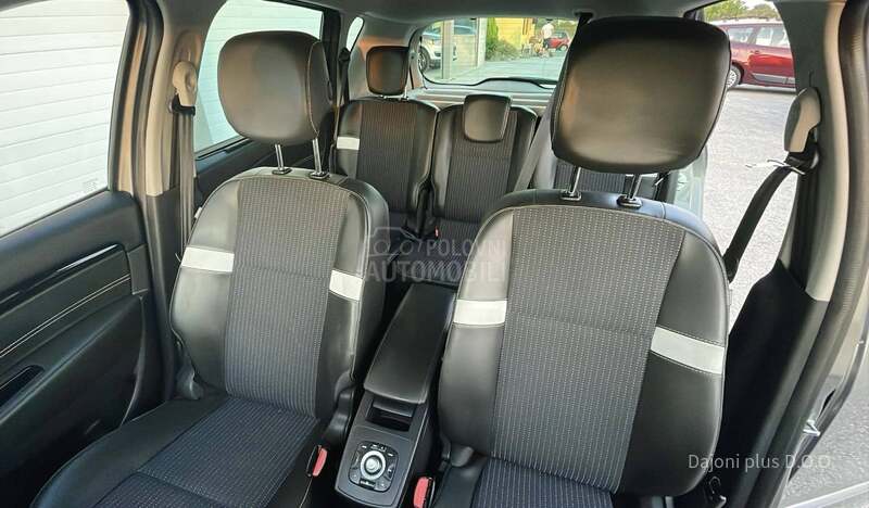 Renault Scenic 1.5 DCI