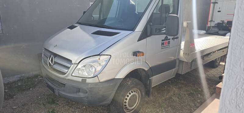 Mercedes Benz Sprinter 319