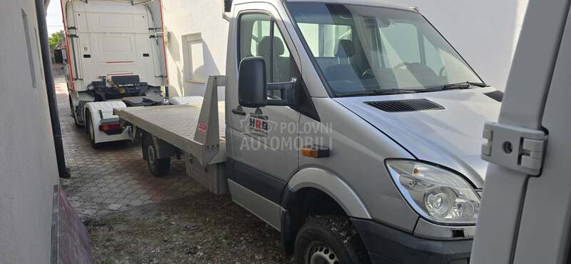 Mercedes Benz Sprinter 319