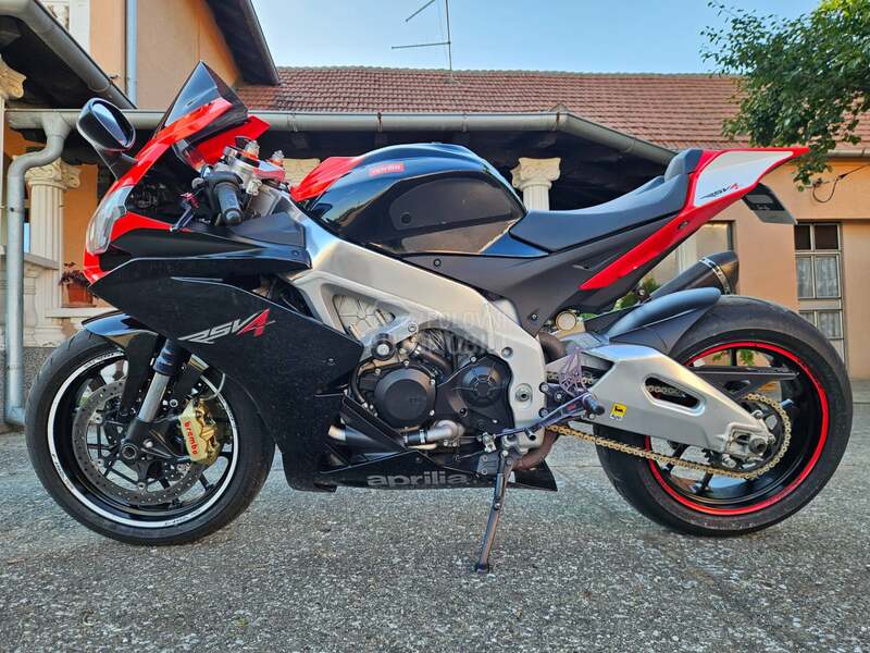 Aprilia RSV4