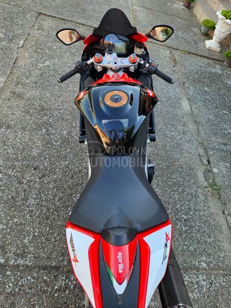Aprilia RSV4