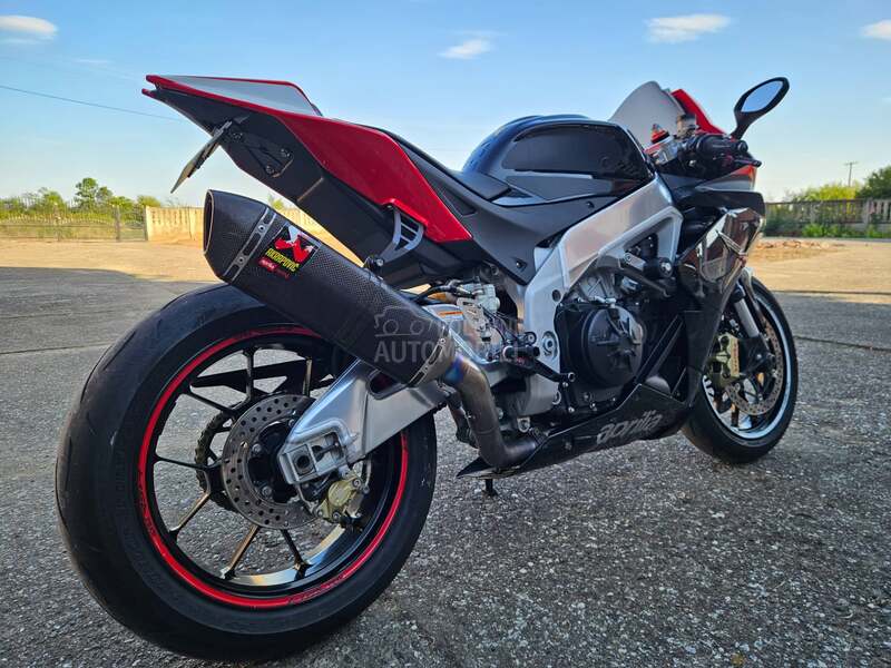 Aprilia RSV4