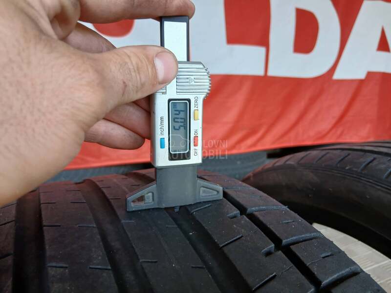 Falken 225/40 R19 Letnja