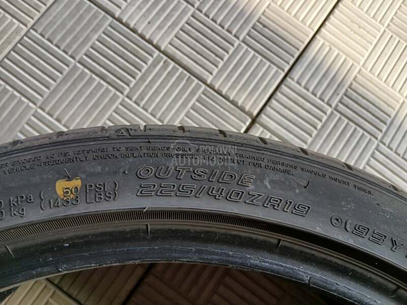 Falken 225/40 R19 Letnja