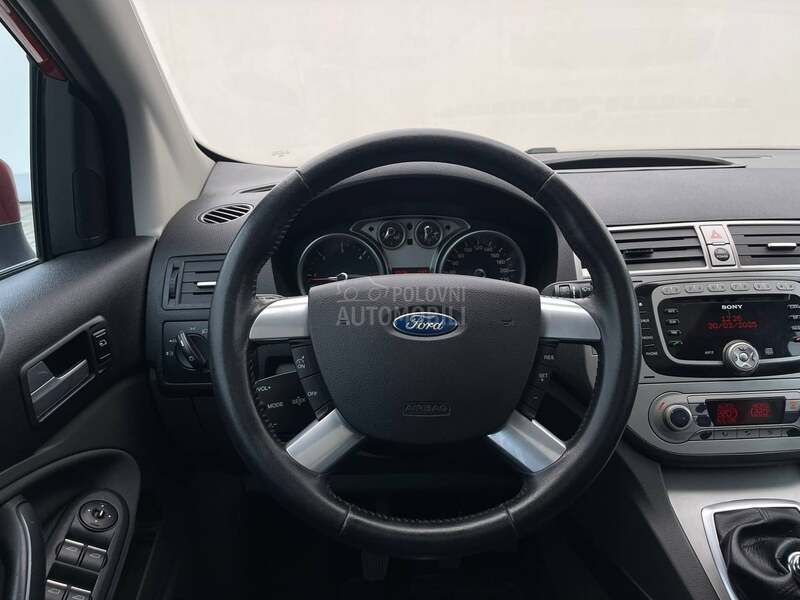 Ford Kuga 2.0 TDCI 4x4 CH