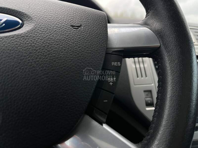 Ford Kuga 2.0 TDCI 4x4 CH