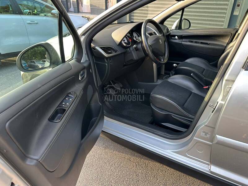 Peugeot 207 Outdoor CH