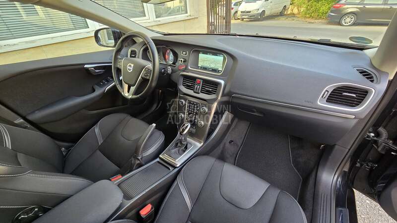 Volvo V40 2.0d D3 Geartronic
