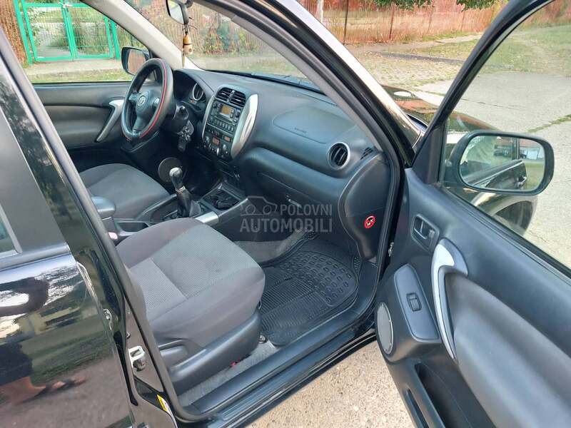 Toyota RAV 4 2.0d d4d