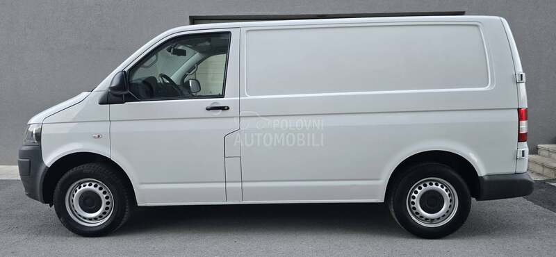 Volkswagen Transporter T5 2.0 TDI RESTYLING TOP