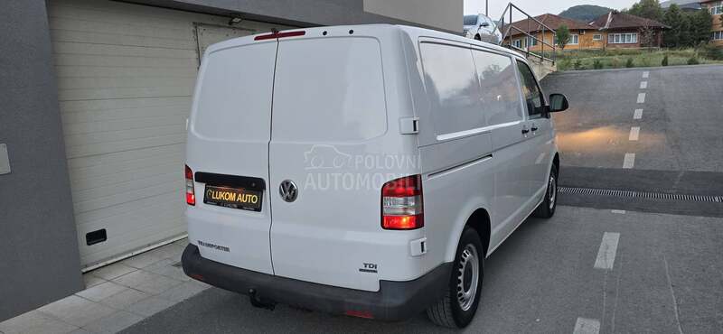 Volkswagen Transporter T5 2.0 TDI RESTYLING TOP
