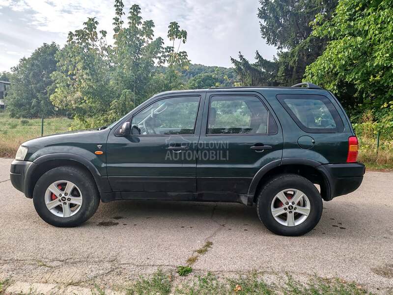 Ford Maverick 3.0i  V6 4x4