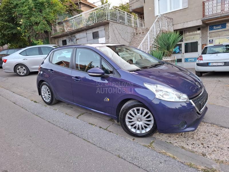 Peugeot 208 1,6 e-HDI Peugeot 208 1,6 e-HDI