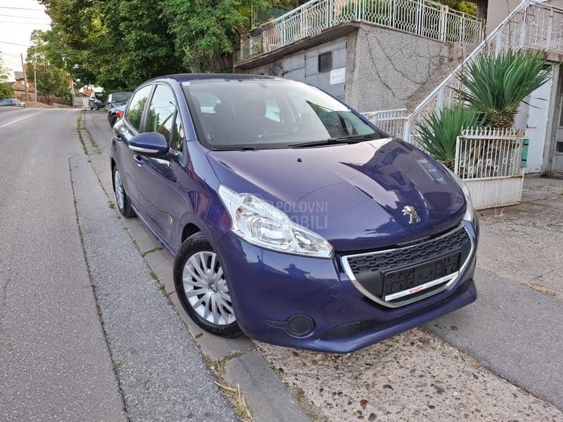 Peugeot 208 1,6 e-HDI Peugeot 208 1,6 e-HDI