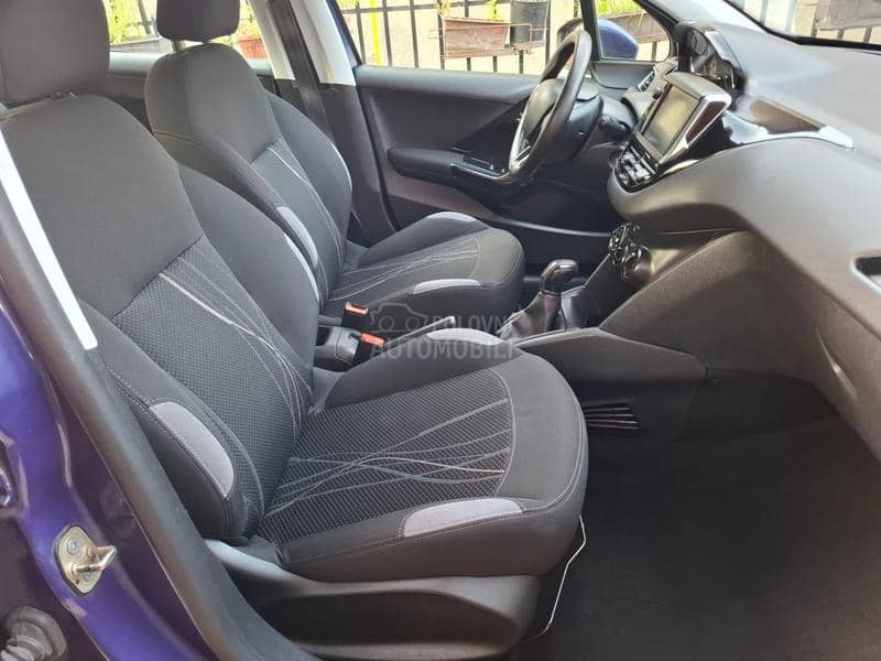 Peugeot 208 1,6 e-HDI Peugeot 208 1,6 e-HDI