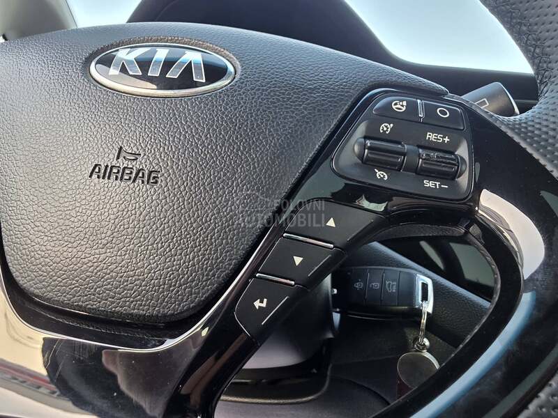 Kia cee`d 1.6 CRDI/141.000 K.M