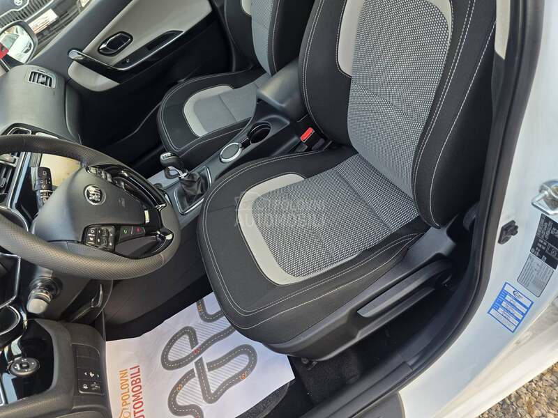 Kia cee`d 1.6 CRDI/141.000 K.M