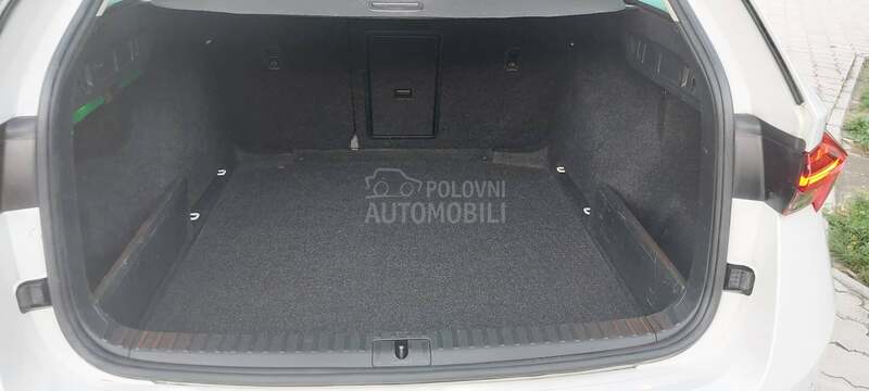 Škoda Octavia 2.0 tdi DSG/LED/KAM