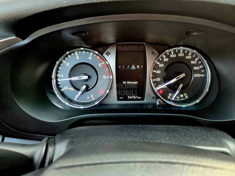 Toyota Hilux 2.8D4D INVINCIBLE