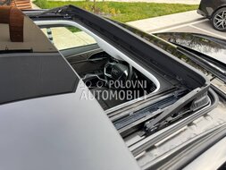 Audi A8 Long 60e-Hybrid 4x4 slika 11