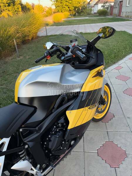 BMW K1200s