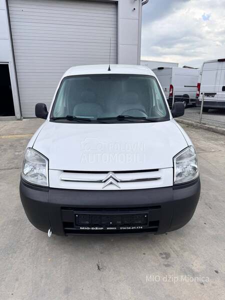 Citroen Berlingo 1.9 D HLADNJACA