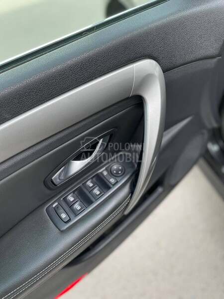 Renault Laguna Berlina - restyle