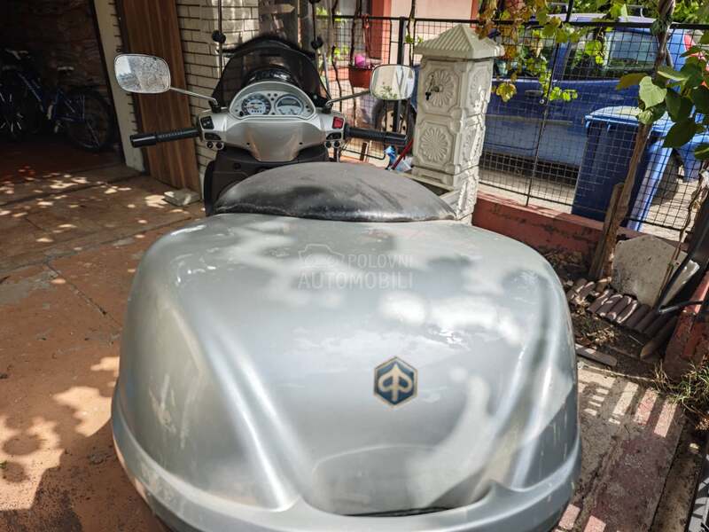 Piaggio Beverly