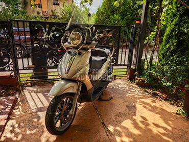 Piaggio Beverly