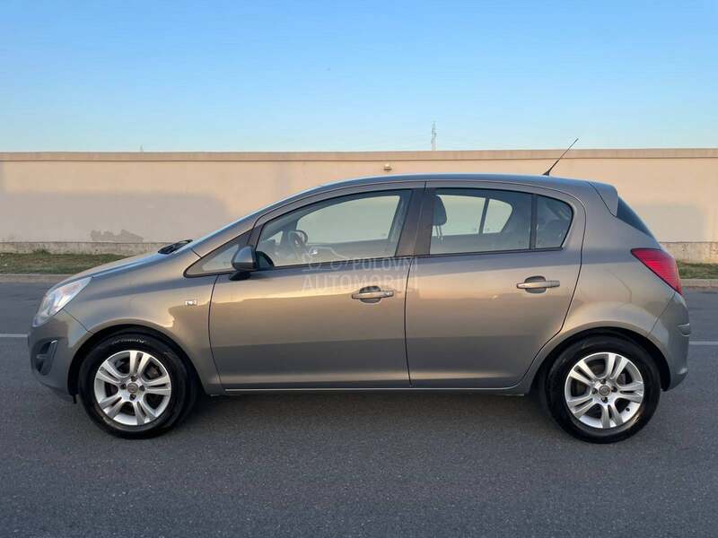 Opel Corsa D NEMAČK A 1.2 N ov