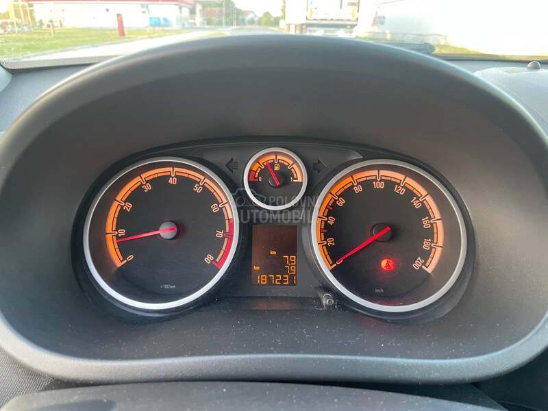 Opel Corsa D NEMAČK A 1.2 N ov