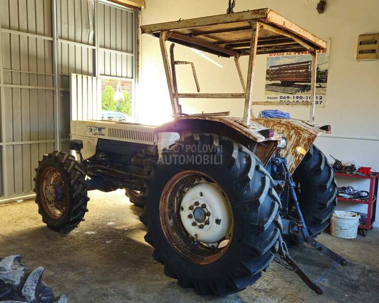 Lamborghini 704