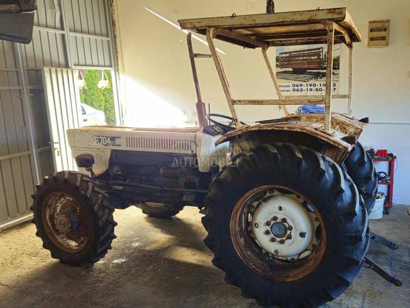 Lamborghini 704