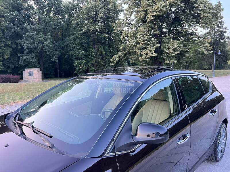 Lancia Delta 1.6 Mjet Seletronic