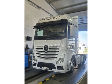 Mercedes Benz ACTROS 1845