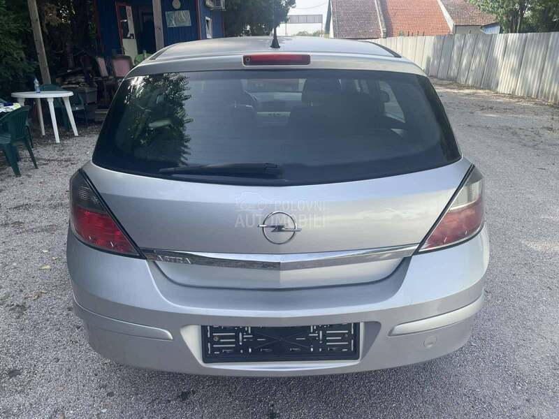 Opel Astra H 1.4 NOVA