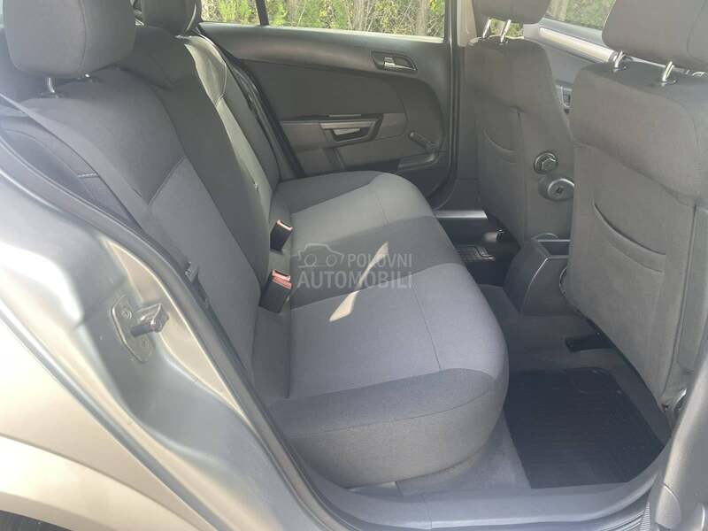 Opel Astra H 1.4 NOVA