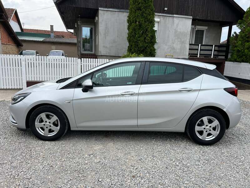 Opel Astra K NOVAA