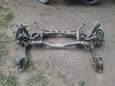 zadnji trap za Volkswagen Golf 5